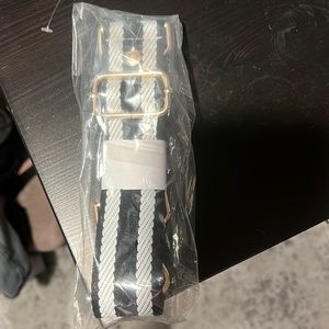 Pom Pom London bag strap black and white striped.